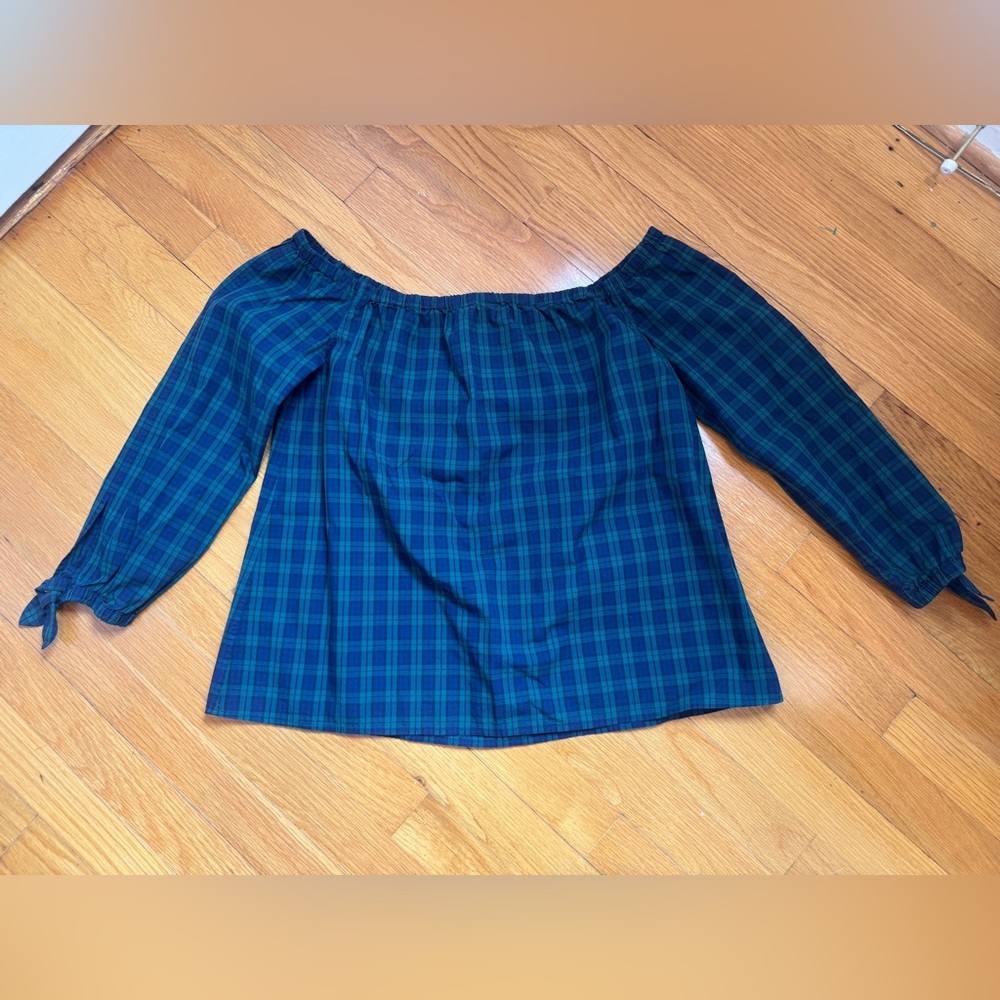 Vineyard Vines Off-the-Shoulder Plaid Top – Size 8 – Blue & Green